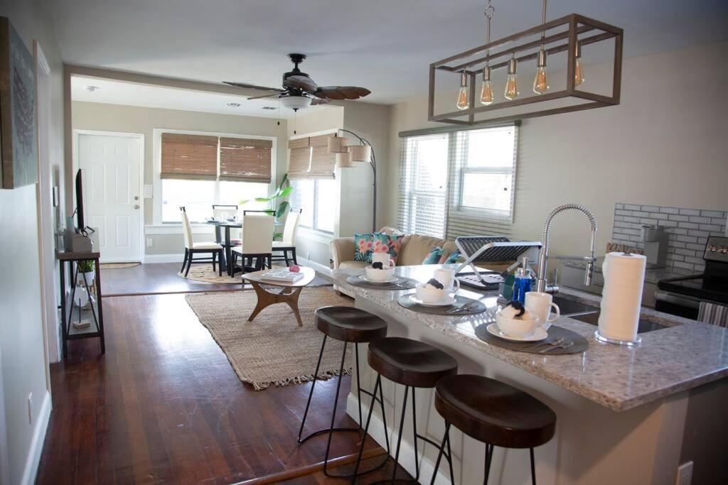 Two Bedroom Ranch With Private Deck Close To Beach Lake Worth Beach Exterior photo